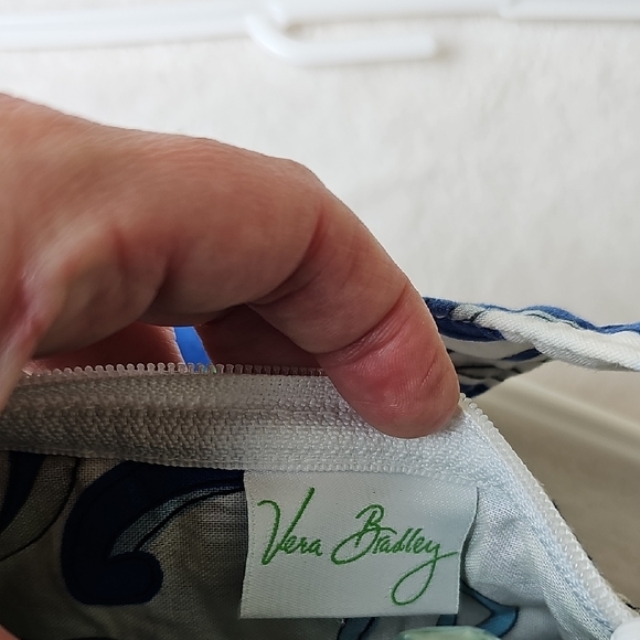 Vera Bradley Floral Swirled Pattern Quilted Shoulder Bag Purse Shades Of Blue - Picture 2 of 7